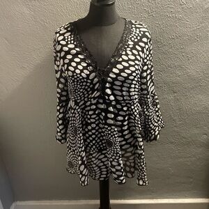 Essentials by Milano Monochrome Polka Dot Blouse